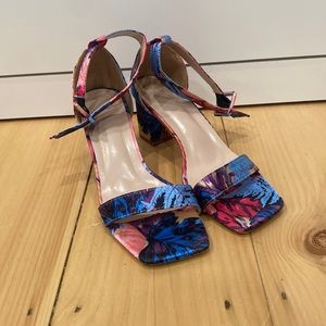 Low block heel